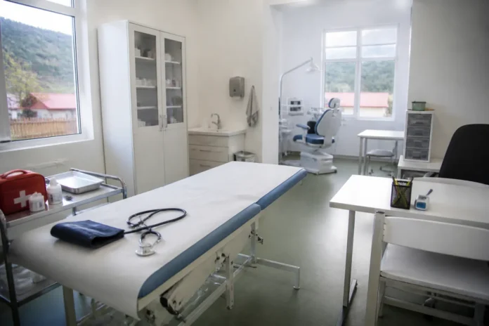 ADR Vest finanțează cabinetele medicale și stomatologice din școlile rurale