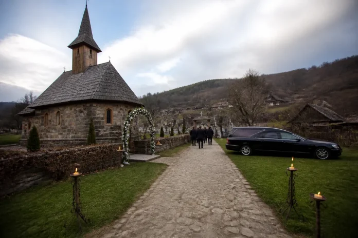 Damian Diniș, primarul comunei Băița, va fi înmormântat sâmbătă, la Lunca