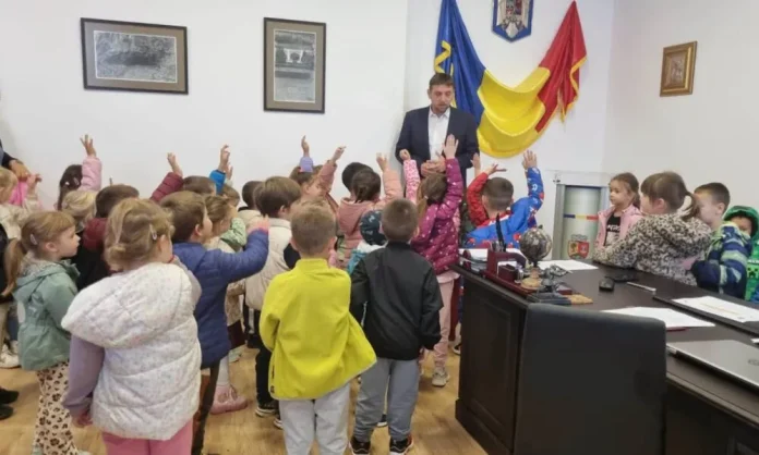 Copiii de la Grădinița din Geoagiu au fost primari pentru o oră
