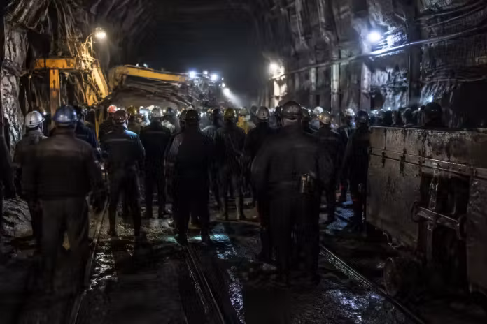 Minerii de la Vulcan așteaptă negocieri; doi protestatari au ajuns la spital