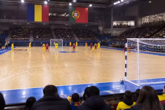 Patru foști jucători ai Devei, convocați la naționala României pentru meciul cu Portugalia