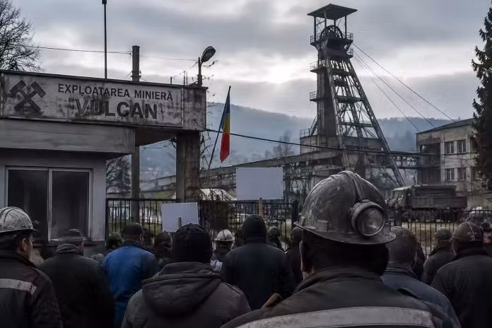 Protest la Mina Vulcan: minerii reclamă diferențe salariale după transferurile de la Lupeni